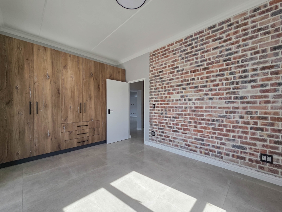 4 Bedroom Property for Sale in Haasendal Western Cape